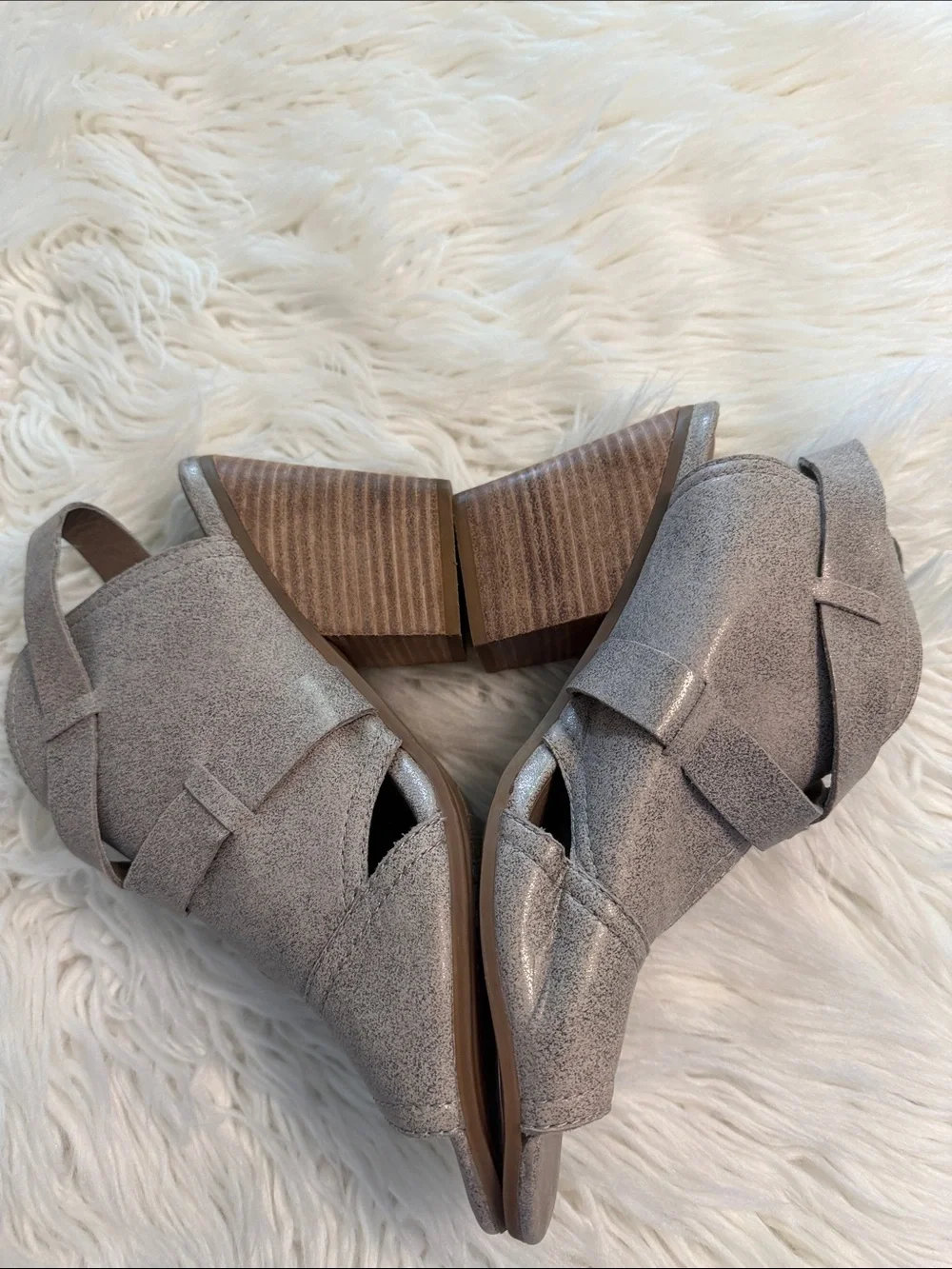 LUCCA LANE  Metallic Taupe Slingback Block Heel Sandals size 9.5 excellent  cond